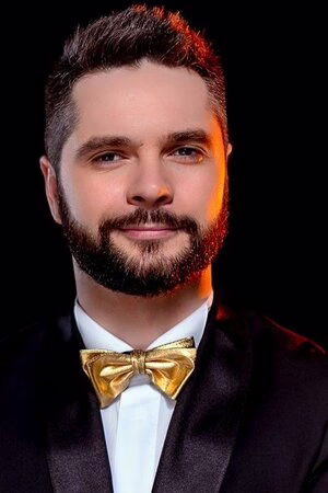 Дмитро Лавров