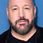 Кевін Джеймс