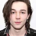 Марк Маккенна