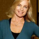 Еріка Еленяк