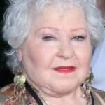 Естель Гарріс