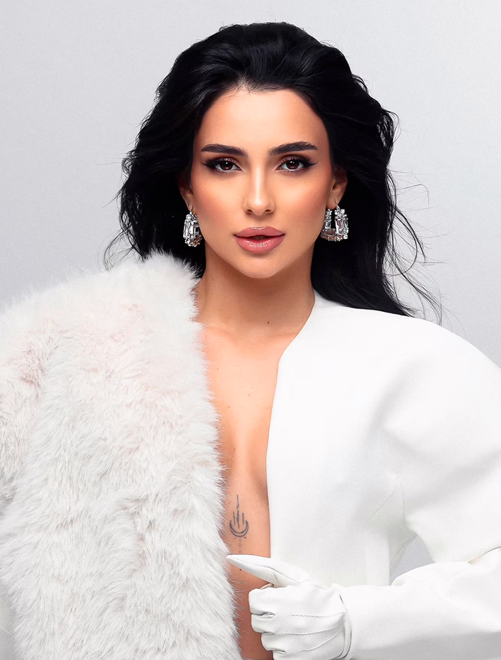 Анна Трінчер