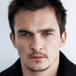 Руперт Френд