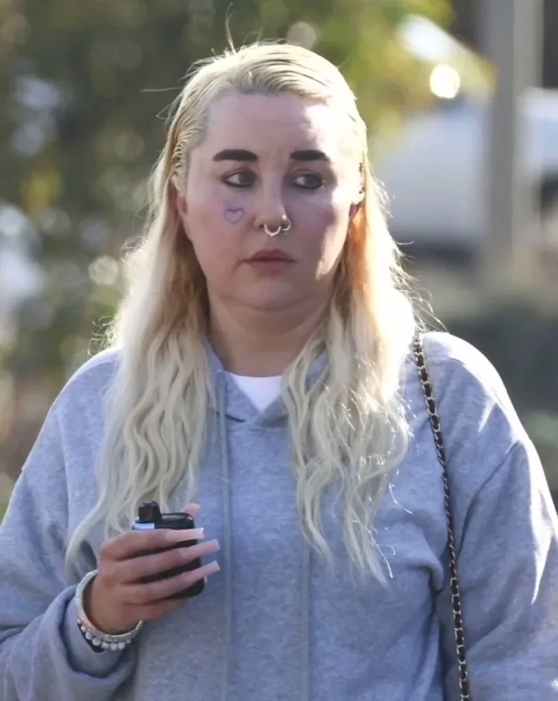 Аманда Байнс