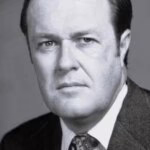 Майкл Еммет Волш