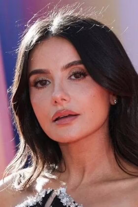 Мікаела Гувер