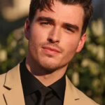 Корі Мілкріст