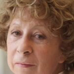 Лія Ахеджакова