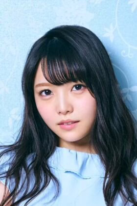 Момо Асакура