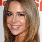 Макензі Вега