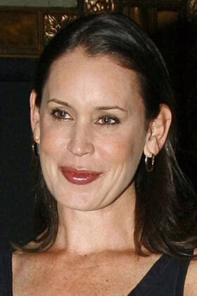 Дженніфер Швалбах Сміт