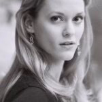 Клеменсі Бертон-Гілл