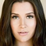 Наташа Каліс