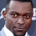 Майкл Джеймс Шоу