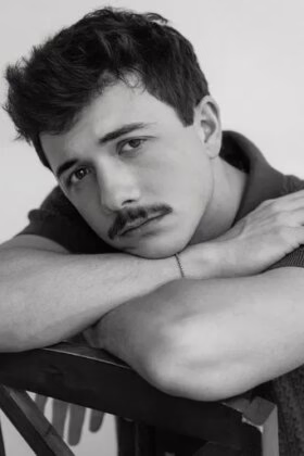 Бредлі Стівен Перрі