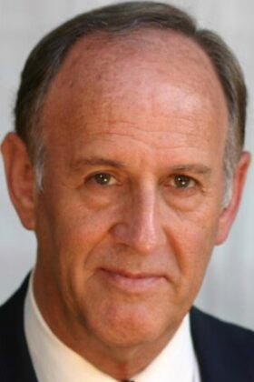 Стів Крамер