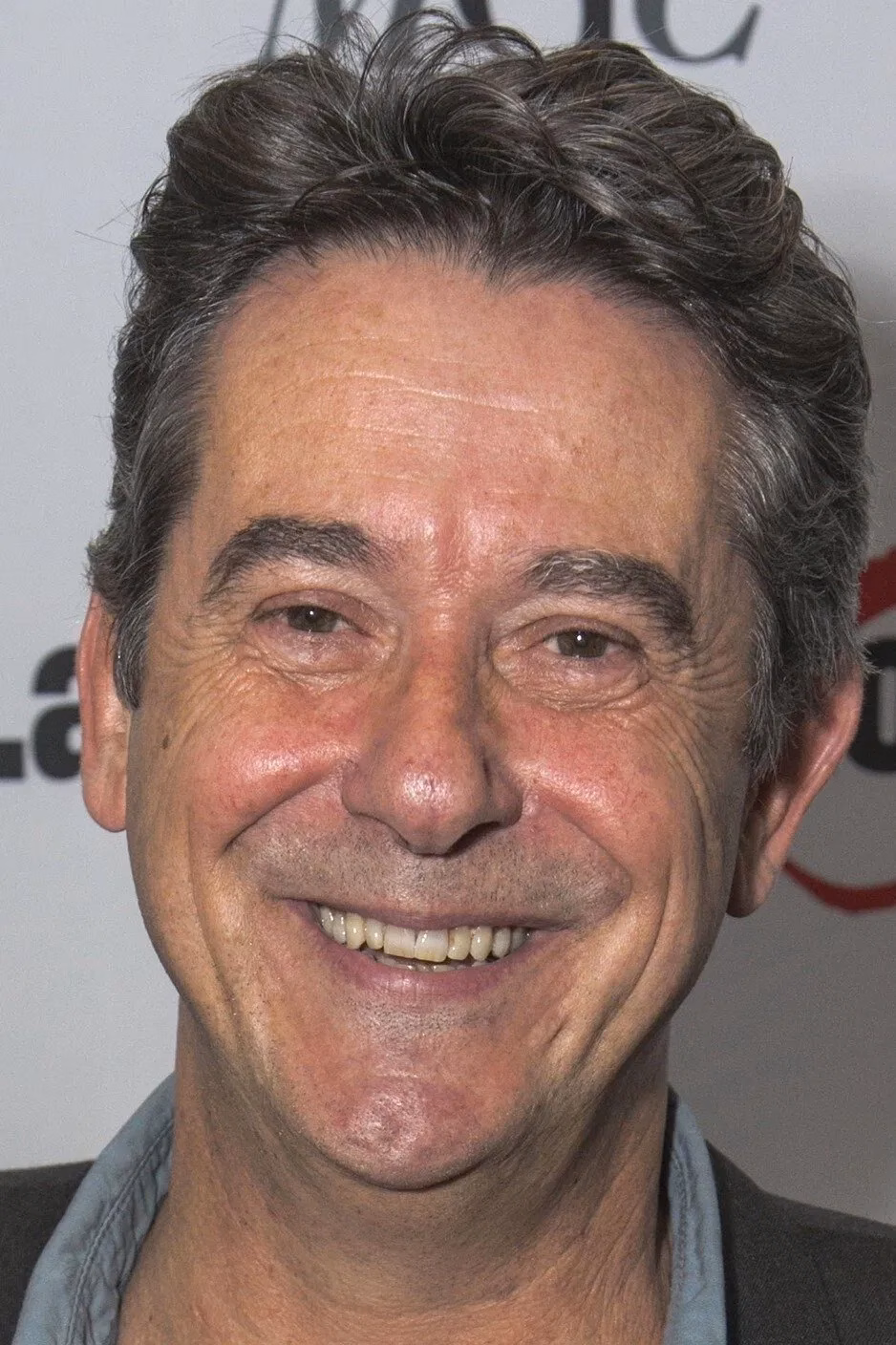 Адріан Лукіс