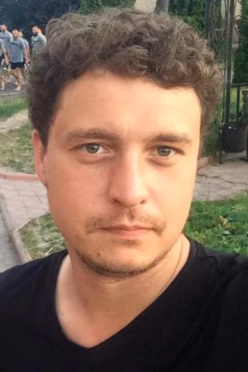 Юрі Грузінов